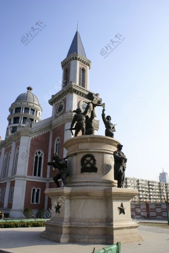 解放广场雕塑图片