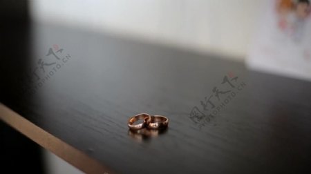 唯美婚礼婚戒展示动态视频素材