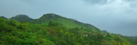 绿色山岭自然风景摄影图
