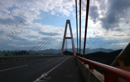 兴义马岭河峡谷大桥
