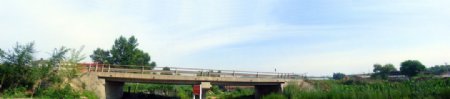 拉古东桥全景