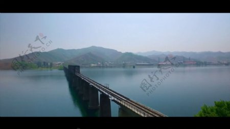 航拍鸭绿江大桥