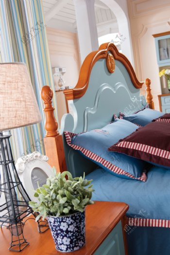 室内卧室欧式田园风格床头设计效果图