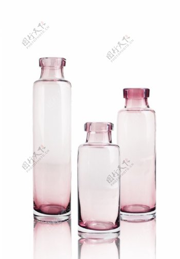 简约粉色玻璃长瓶