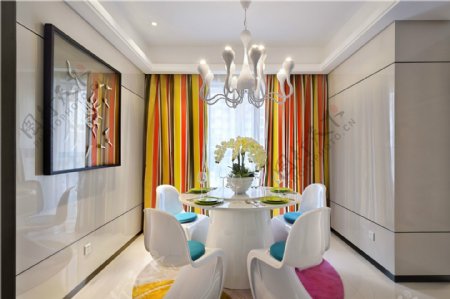 现代时尚浪漫客厅亮色条纹窗帘室内装修图