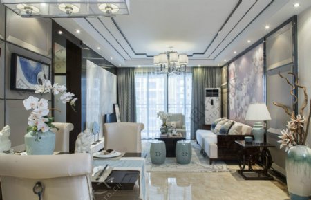 中式客厅蓝色窗帘装修效果图