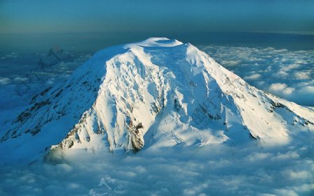 云海雪山