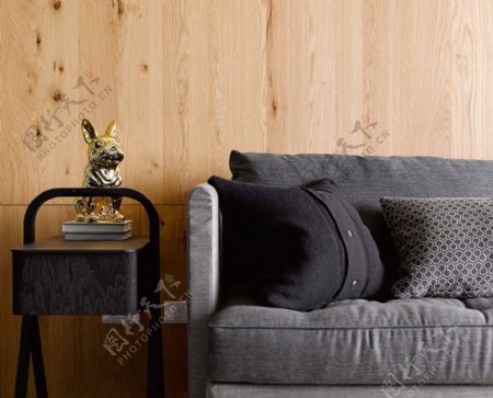 简约客厅沙发木质墙壁装修效果图