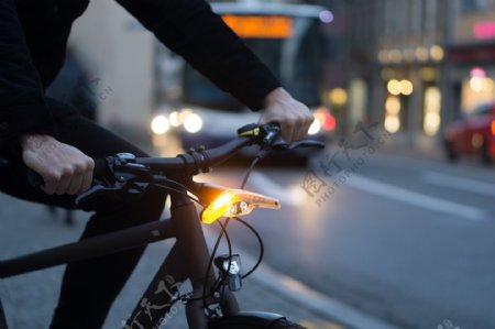 黑色自行车车灯灯具产品jpg素材