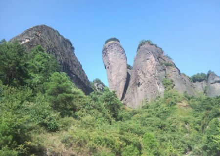 莨山