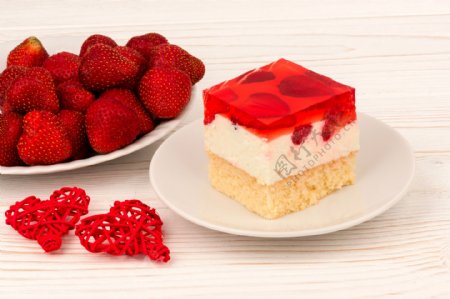 小蛋糕草莓果冻木板心形符号碟