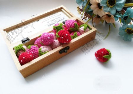 手工钩针草莓