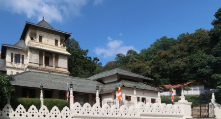 康提佛牙寺