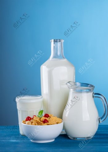 牛奶和燕麦