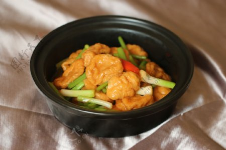 姜葱焖鱼腐