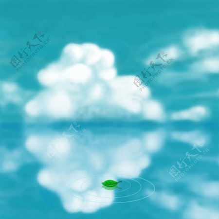 蓝天白云倒映绿叶水波