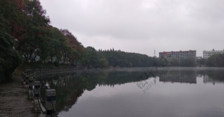 公园小湖