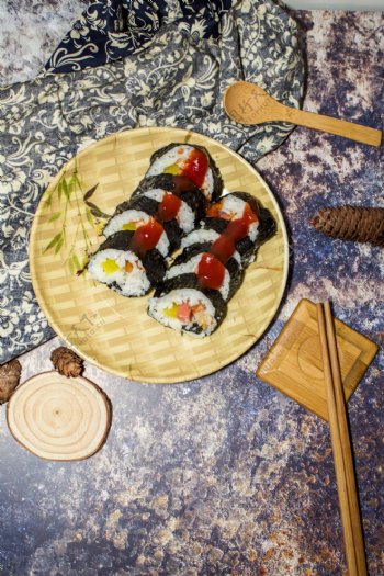 美食之日式寿司卷