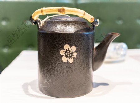 黑色茶壶印花单体