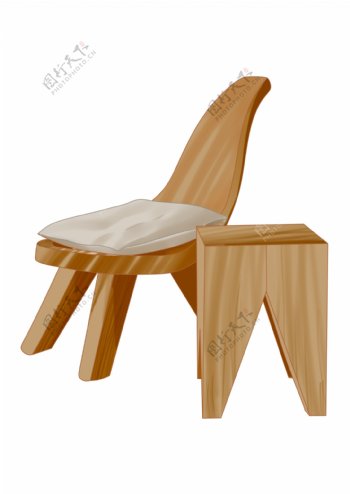 木质小椅子和小凳子