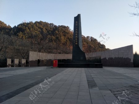 长城抗战抗日纪念碑