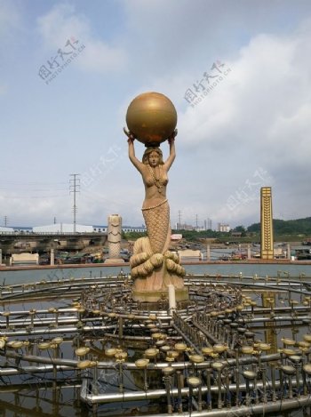 广西壮族自治区钦州港渔女铜像