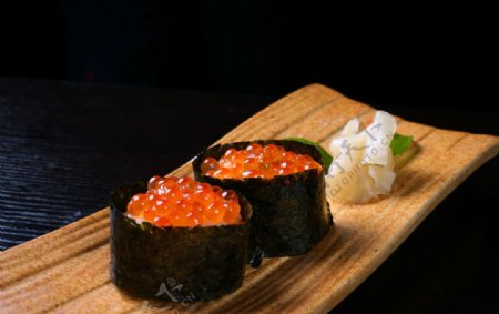 苔鲑鱼卵寿司