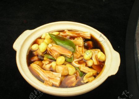 竹白果豆腐煲