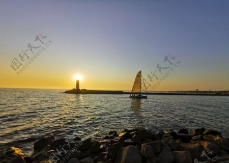 帆船日落灯塔法国海岸