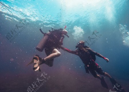 潜水游泳海底探索