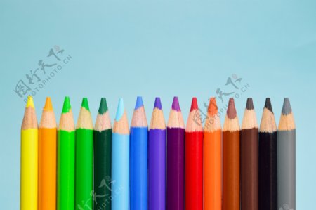 铅笔彩色铅笔画笔