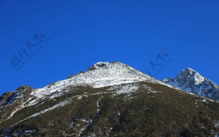 高原雪山