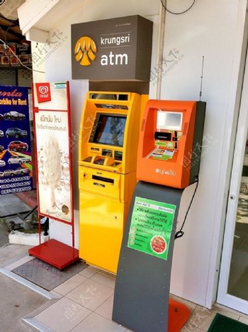 街边的ATM