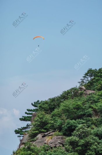 武功山滑翔伞图片