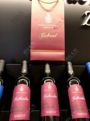 法国康曼笛嘉柏利葡萄酒包装图片