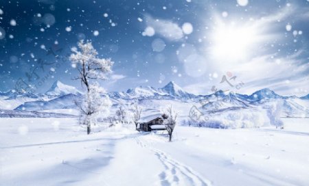 大雪覆盖的高山美景图片