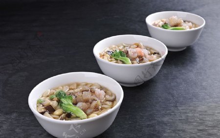 豫菜海鲜烩麻什窝图片