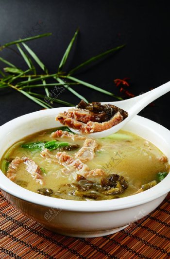 浙菜酸菜烩酥肉图片