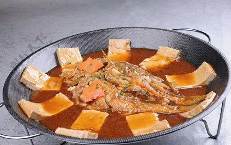 鄂菜大陕南豆腐烧黄鱼图片