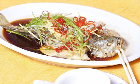沪菜葱油大黄鱼图片